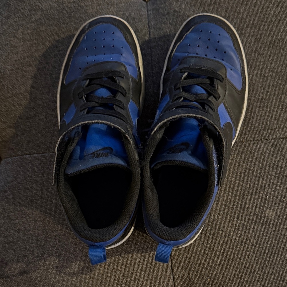 Nike Kids Sneakers in Blue and Black